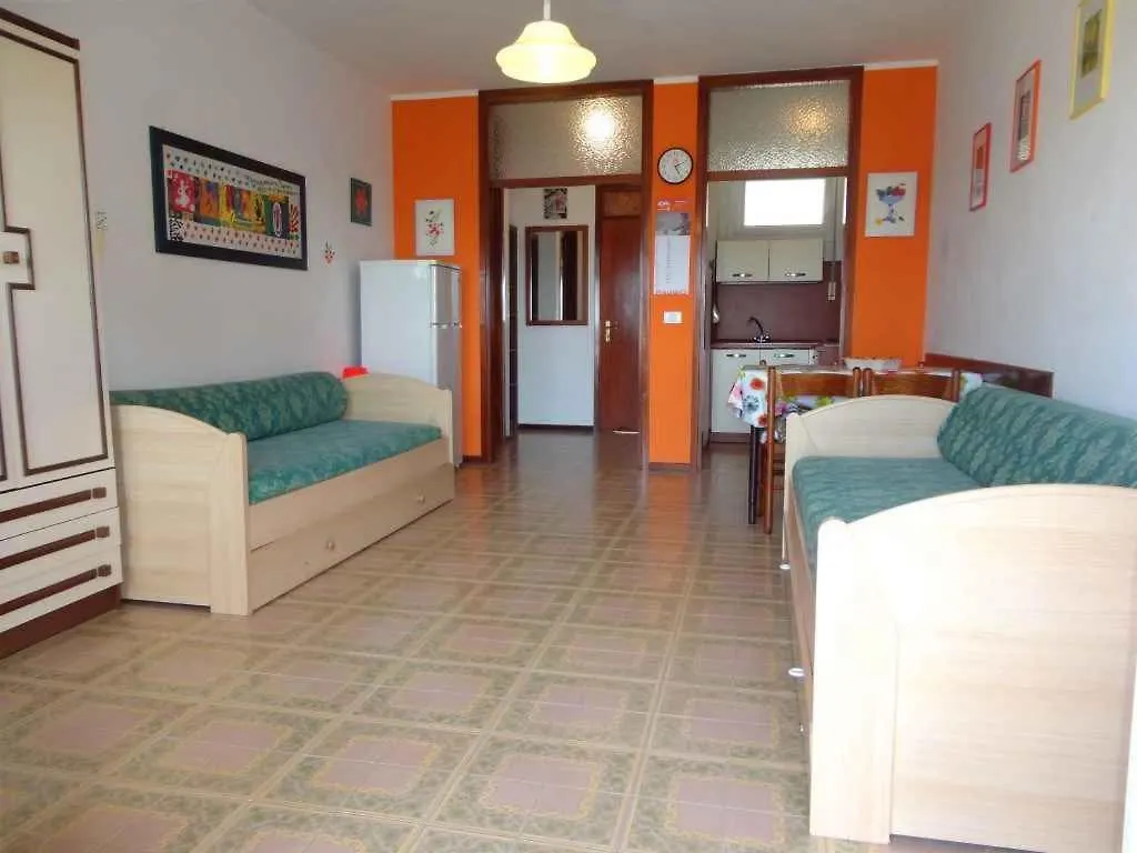 Studio In Porto Santa Margherita 25774